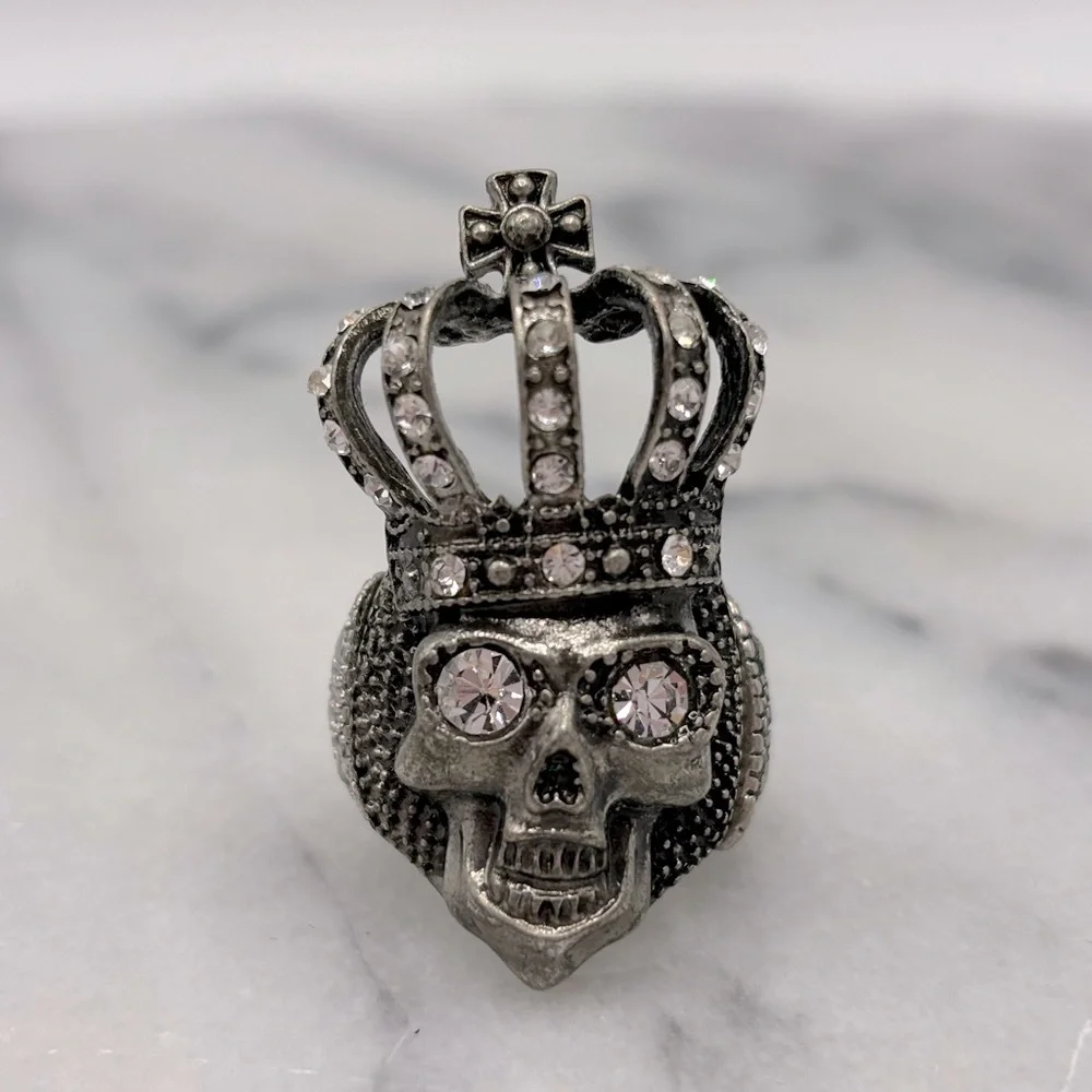 Antique Silver Tone & Crystal SKULL King Ring with Crown‎